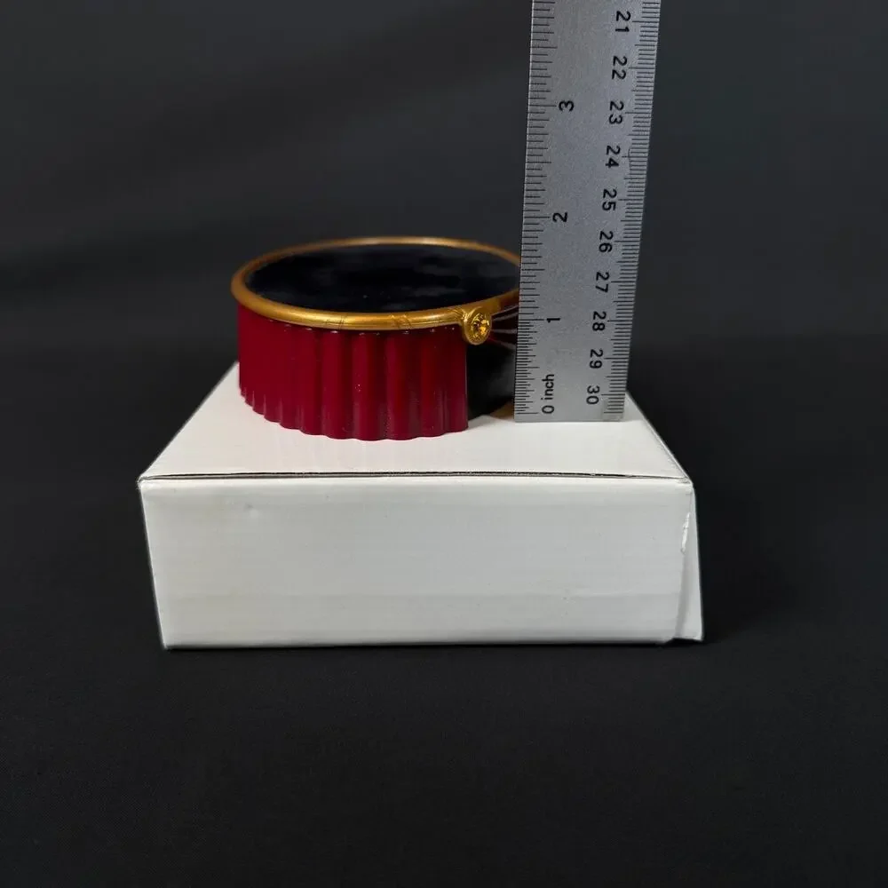 Swarovski Pedestal / Pedestal For Masquerade With original box 5.5